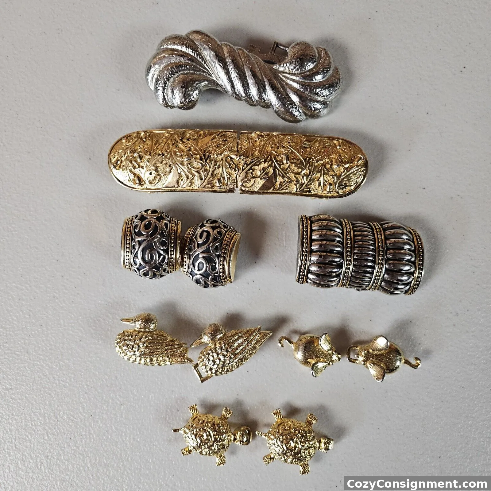 LOT OF 7 Vintage Belt Buckles Jeannie Bouchever Mimi Di N Gold Silver Tone